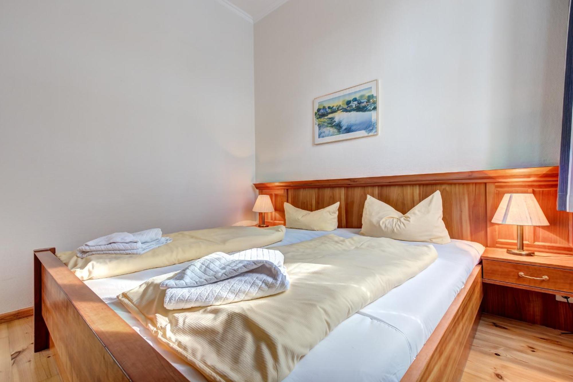 Villa Ahlbeck - Ferienwohnung Kuehlungsborn 제바트헤링스도르프 외부 사진